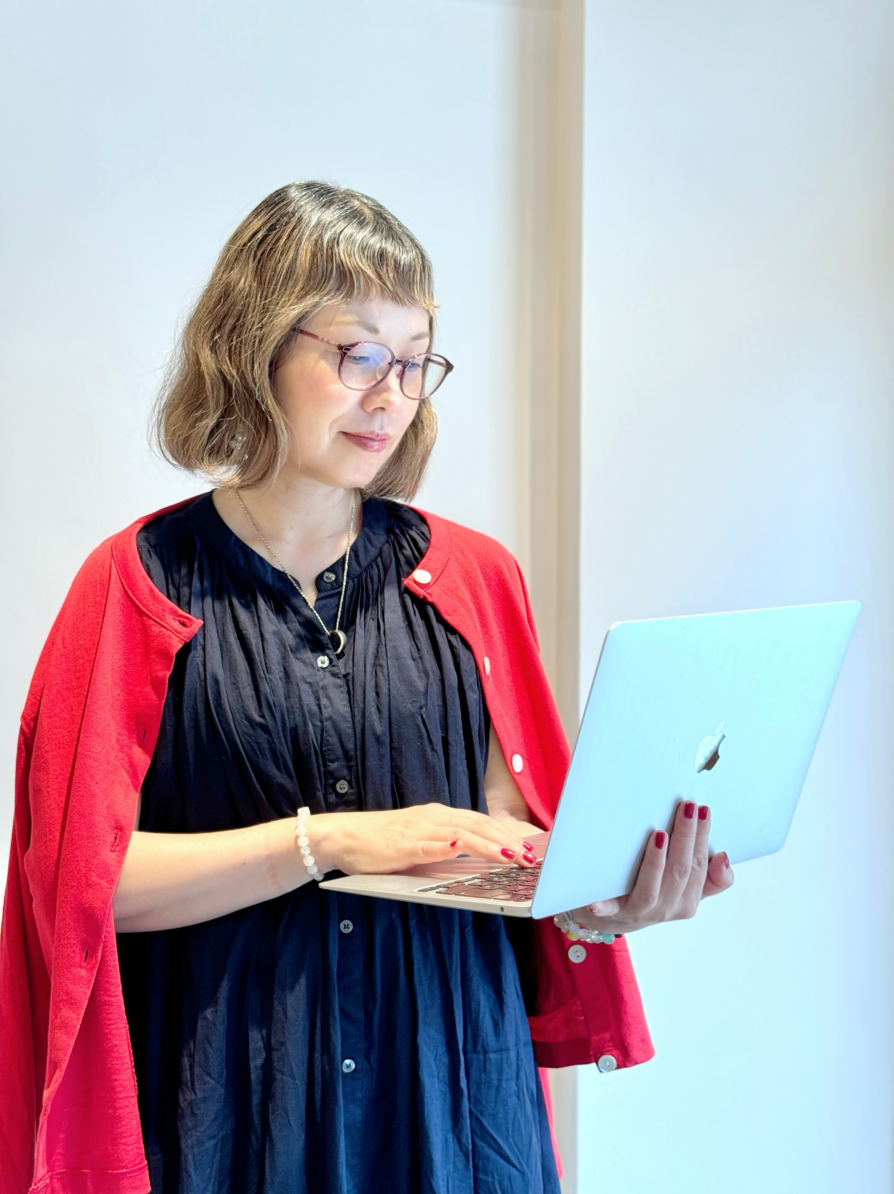 村本めぐ プロフィール写真